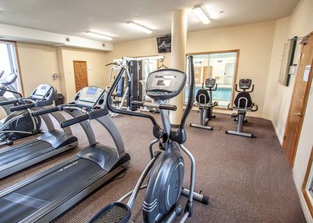 Fallowfield Towers III - Photo 3