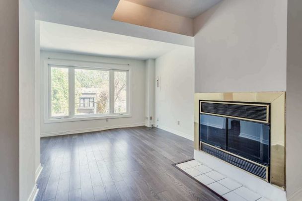For Lease - 212 Milan Street Unit# Unit 1, Toronto, Ontario - Photo 1