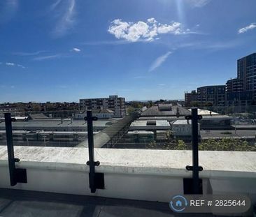 1 bedroom penthouse to rent - Photo 3