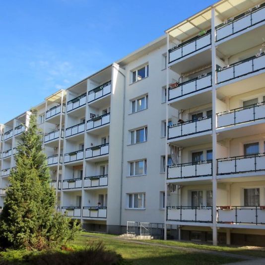 2-Raumwohnung in ruhigem Wohngebiet mit tollem Ausblick - Photo 1