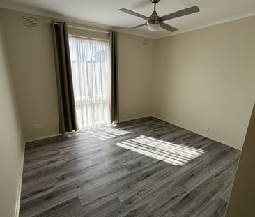 Three Bedroom House - Photo 1