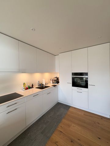 Exklusive 3.5-Zimmerwohnung im 4. OG mit Seesicht - Photo 5