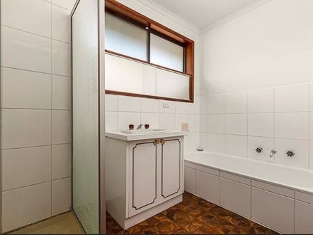 6 Peel Court, Gladstone Park - Photo 4