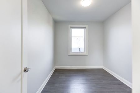For Lease - 269 Leslie Street Unit# 3rd floor, Toronto, Ontario - Photo 5