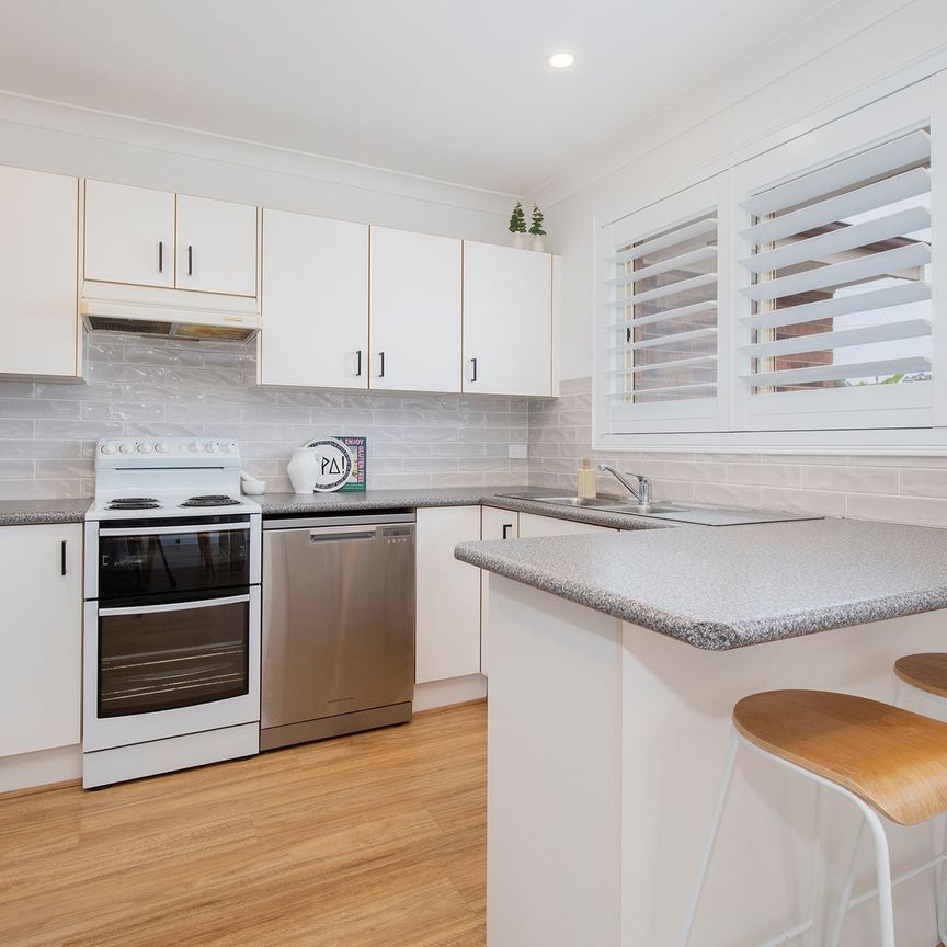 Spacious, Tranquil and Central - Photo 1