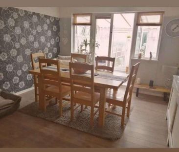 Common Approach, Thundersley, SS7 - Photo 2