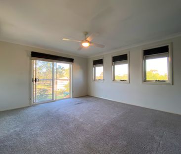 15 ISLINGTON ROAD, Stanhope Gardens NSW 2768 - House For Rent | Domain - Photo 5