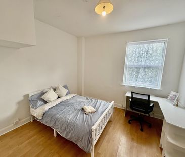 RM 2, Wilford Crescent West, NG2, Nottingham - Photo 4