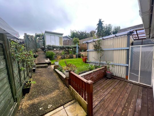 2 bedroom semi-detached bungalow to rent - Photo 1