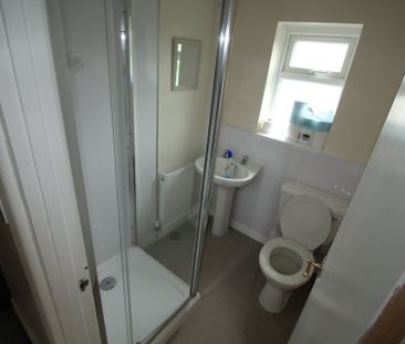 1 bed house / flat share to rent in Goring Road, Colchester - Photo 6