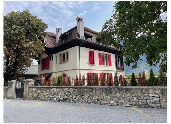 Magnifique 4.5 pièces au cSur de Sierre charme et authenticité - Photo 1