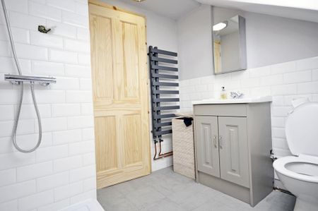 2 bedroom apartment to rent - Photo 5