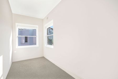 SUBLIME HARBOUR FRONT LOCATION - Photo 5