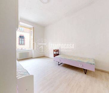 Trilocale piazza Italia, Centro Storico, Neive - Foto 2