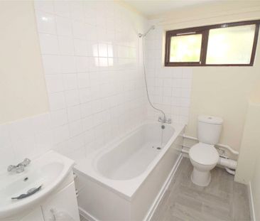 2 bedroom bungalow to rent Kensington Drive, Great Holm, Milton Key... - Photo 6