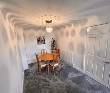 3 Bedroom Terraced To Let - Photo 2