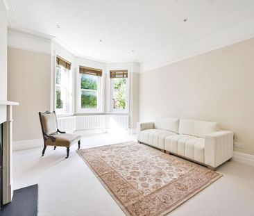 3 bedroom flat to rent - Photo 1
