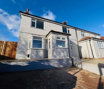 4 bedroom semi-detached house to rent - Photo 3