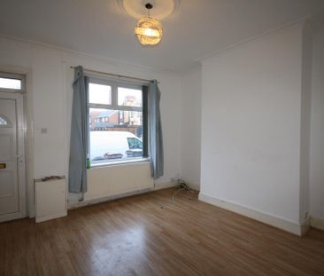 2 bedroom terraced house to rent - Photo 6