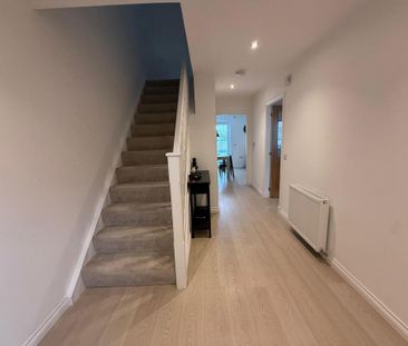 3 bedroom semi-detached house to rent - Photo 4