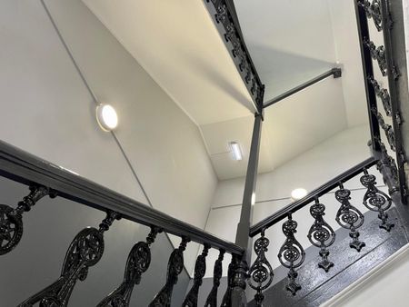 2 bedroom Flat To Let - Photo 4