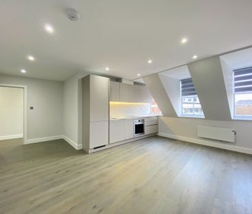 Moulsham Street, Chelmsford - Photo 1