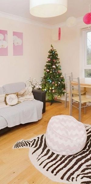 3 bedroom flat to rent - Photo 1