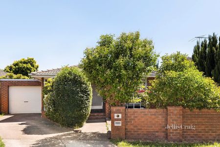 1/15 Elizabeth Crescent, Carnegie - Photo 2