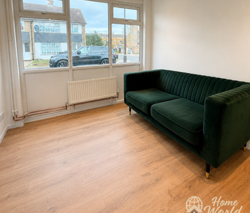 1 bedroom in a house share to rent - Photo 2
