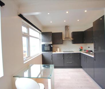 Studio to rent - Photo 3