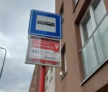 Byt 1+kk k pronájmu v cihlovém domě se zahradou, Český Brod - Fotografie 1