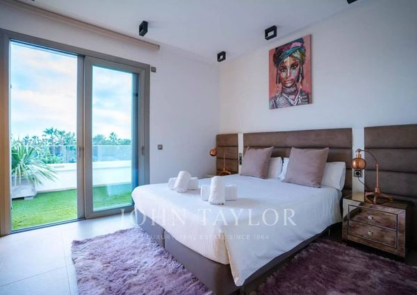 Luxury Villa for rent in Cap Martinet, Spain