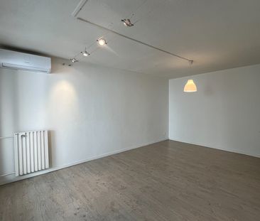 Location Appartement 3 pièces 63m² ISTRES 13800 - Photo 2