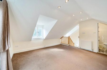 5 bedroom detached house to rent - Photo 5