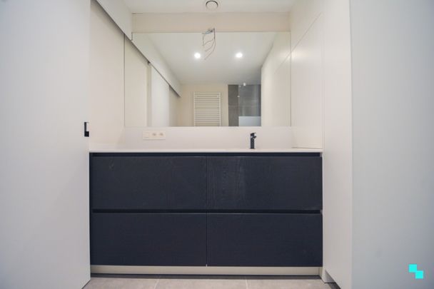 Nieuwbouw dakappartement te hartje Izegem - Photo 1