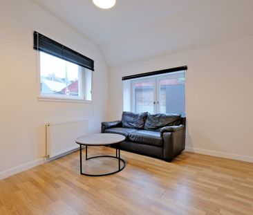 1 Bed Flat, Walker Lane, AB11 - Photo 2