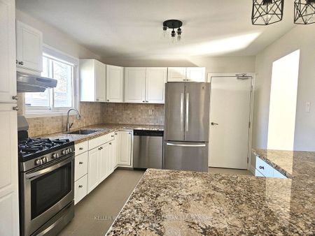 For Lease - 976 Timmins Gardens Unit# Main, Pickering, Ontario - Photo 3
