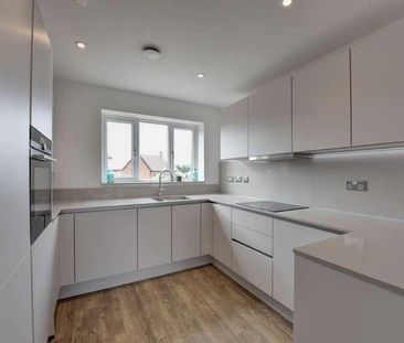 Highlands Park, Henley On Thames, RG9 - Photo 3