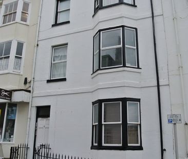 1 Bed Flat, Upper Market Street, BN3 - Photo 1