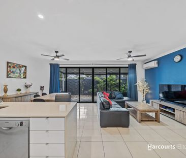 Stylish, Spacious & Modern Living in a Convenient Parkinson Location - Photo 2