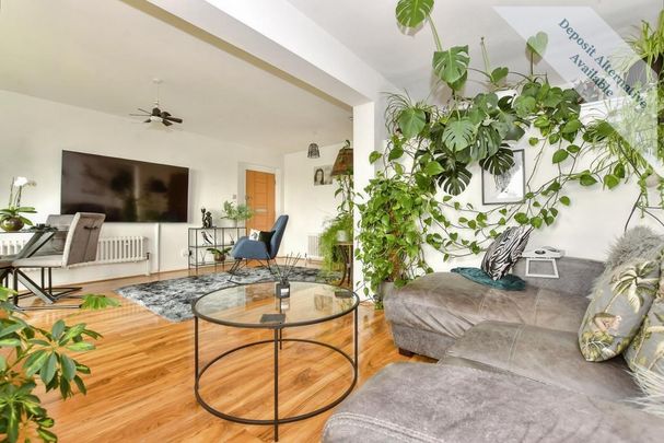 3 bedroom apartment to rent - Photo 1