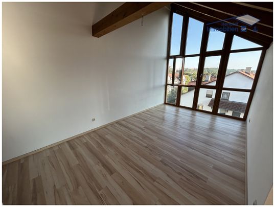 Schicke Galeriewohnung mit traumhaftem Blick über Landsberg! - Photo 1