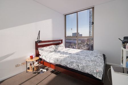 Spacious Floorplan | Central of Zetland | Ultimate Lifestyle - Photo 4