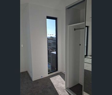 Luxury Four-Level Townhouse with Private Lift & Multiple Living Zones - Photo 1