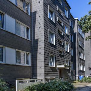 Familienwohnung! 4-Zimmer-Wohnung mit Balkon in Mönchengladbach Wickrath-Mitte - Foto 2