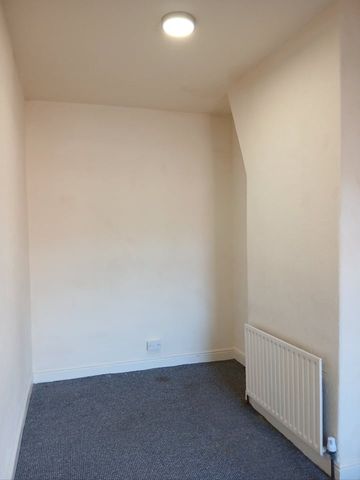 2 Bed Terraced House, Ivy Street, M40 - Photo 5