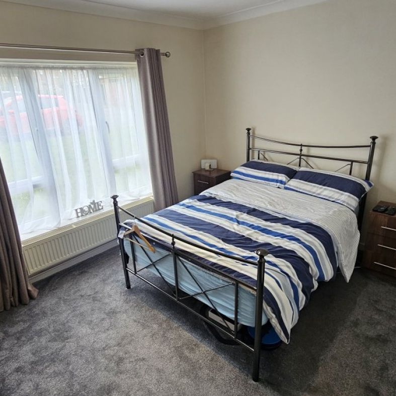 1 bed Apartment - To Let - Photo 1