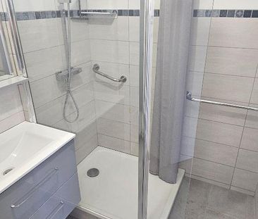 Location Appartement 4 pièces 77m² DOUAI 59500 - Photo 4