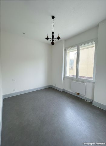 Location Appartement 2 pièces 41m² ROANNE 42300 - Photo 5