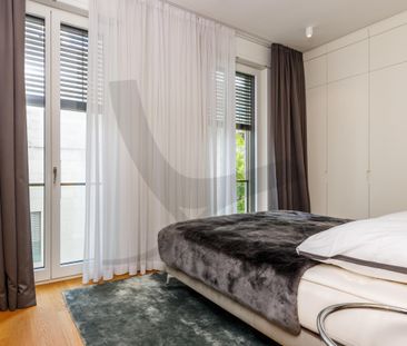 Modern Classic - Photo 3